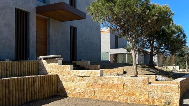 3.1-Entrance-of-the-Villa